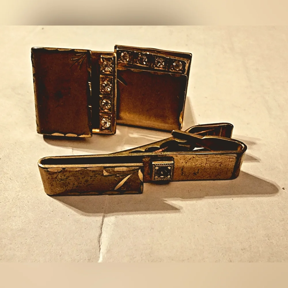 1960s 1970sVintage Cufflink & Tie Bar Set Gold Tone Cuff Links Square